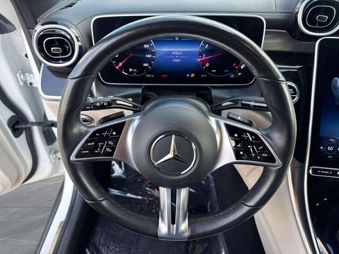 Used 2024 Mercedes-Benz GLC 300 4MATIC image 18
