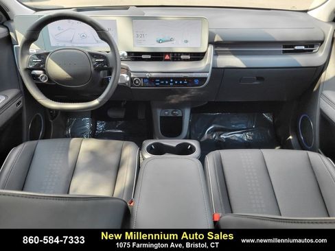 Used 2024 Hyundai Ioniq 5 Limited image 12
