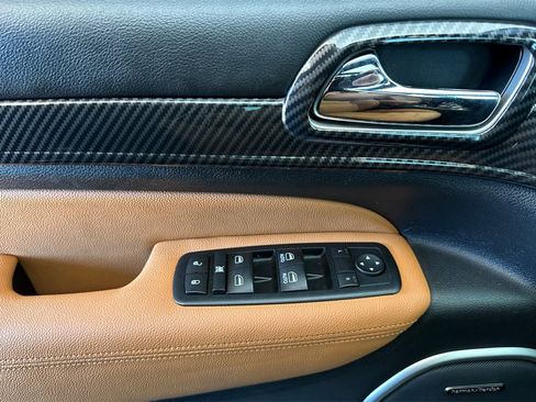 Used 2016 Jeep Grand Cherokee SRT w/ Trailer Tow Group IV image 8