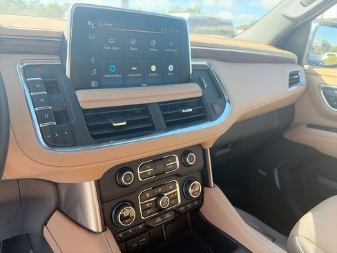Used 2023 Chevrolet Tahoe Premier w/ Premium Package 2 RWD image 21