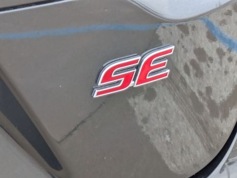 Used 2021 Toyota Corolla SE image 29