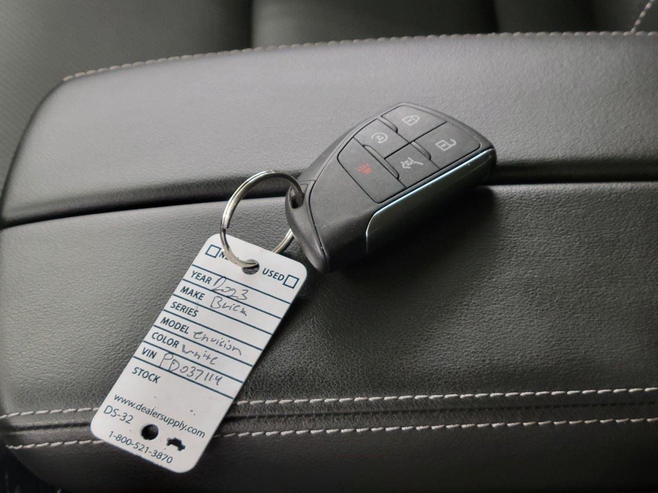 Used 2023 Buick Envision Essence AWD/4WD image 28