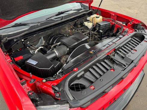 Used 2020 Chevrolet Silverado 2500 Custom w/ Custom Value Package image 24