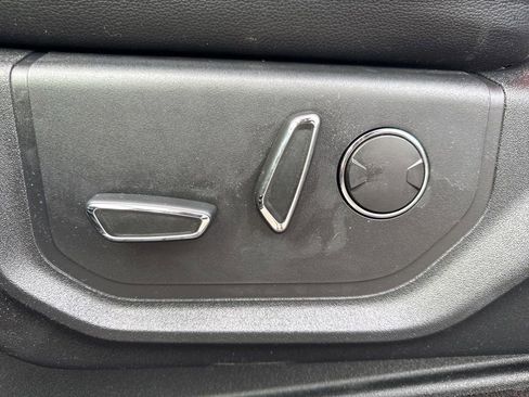 Used 2018 Ford F150 Lariat image 35