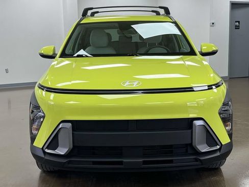 Certified 2025 Hyundai Kona SEL FWD image 2