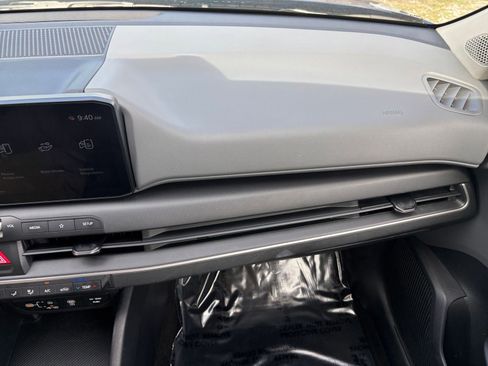Used 2025 Kia K4 LXS FWD image 37