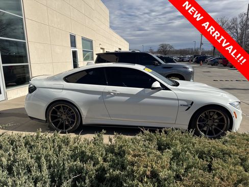 Used 2017 BMW M4 Coupe image 5