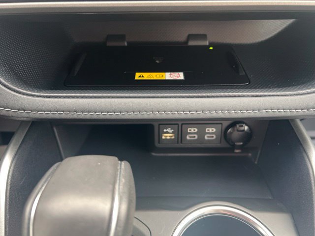 Used 2023 Toyota Highlander XLE FWD image 18