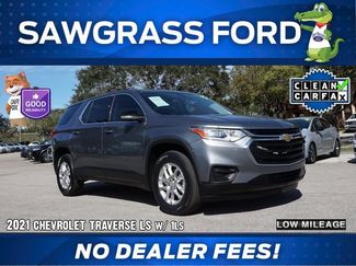 Used 2021 Chevrolet Traverse LS video 1