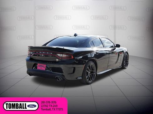 Used 2020 Dodge Charger Scat Pack w/ Plus Group RWD image 8