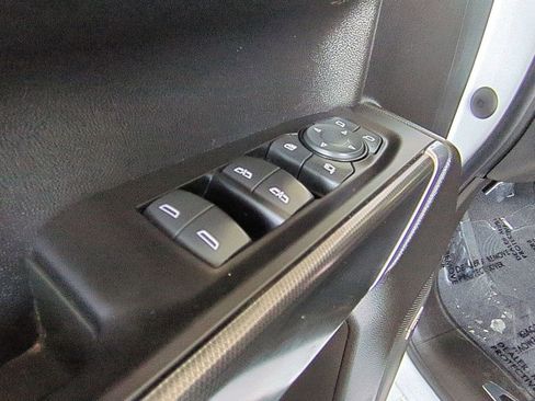 Certified 2021 GMC Sierra 1500 AT4 w/ AT4 Premium Package image 25