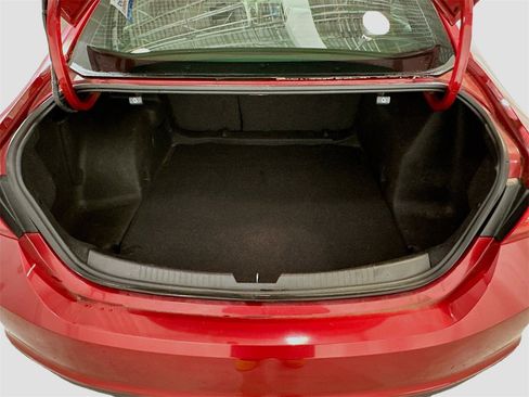 Used 2016 Chevrolet Malibu LT image 26