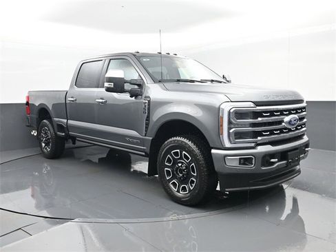 Used 2024 Ford F350 Platinum image 3