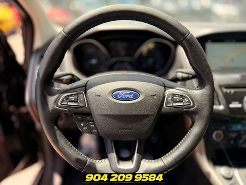 Used 2017 Ford Focus Titanium FWD image 15