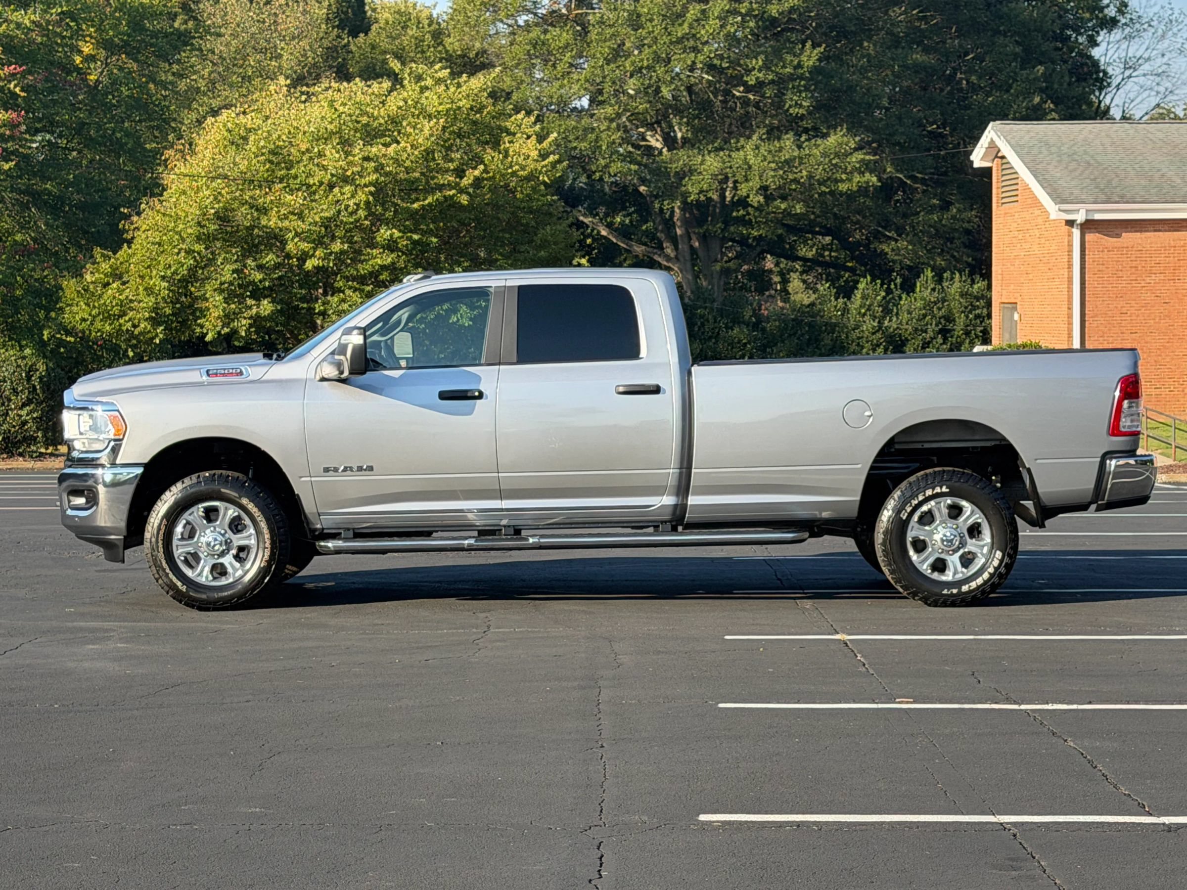 Used 2023 RAM 2500 Big Horn w/ Level 1 Equipment Group AWD/4WD image 2