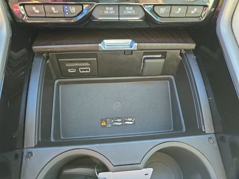 Used 2021 GMC Yukon Denali AWD/4WD image 26