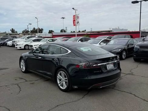 Used 2013 Tesla Model S image 3