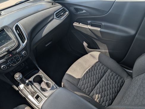 Used 2019 Chevrolet Equinox LT AWD/4WD image 11