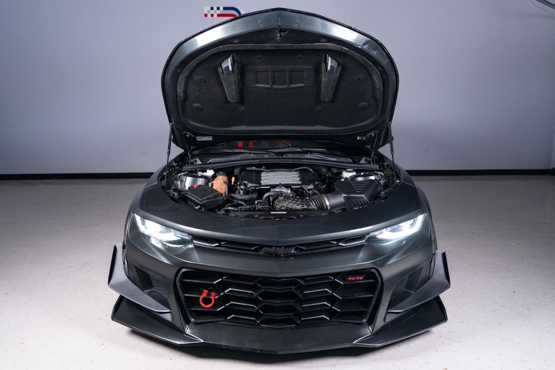 Used 2018 Chevrolet Camaro SS RWD image 38