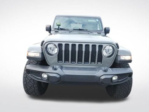 Used 2021 Jeep Wrangler Unlimited Sahara AWD/4WD image 3