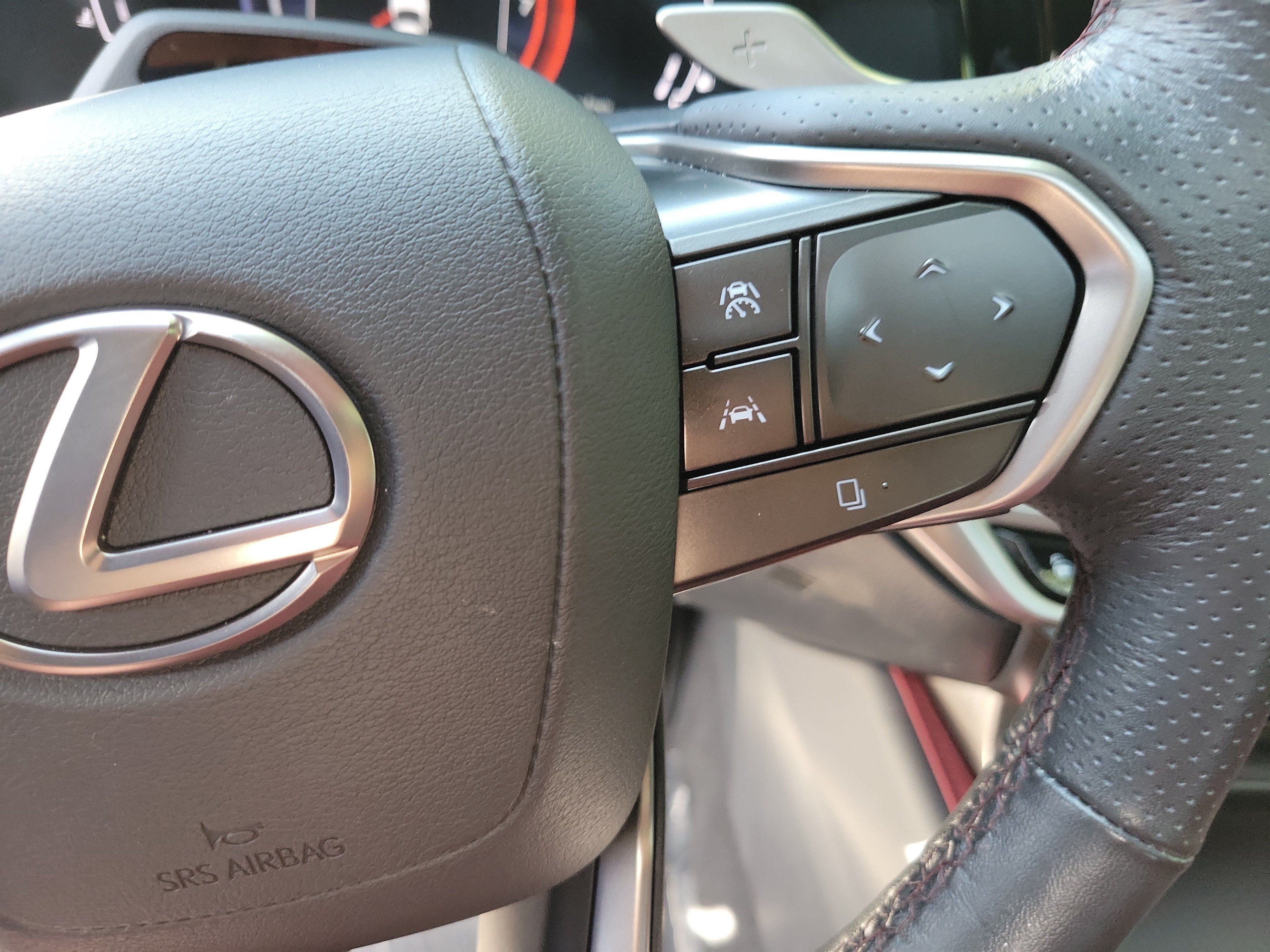 Used 2024 Lexus RX 350 F Sport w/ Convenience Package AWD/4WD image 29