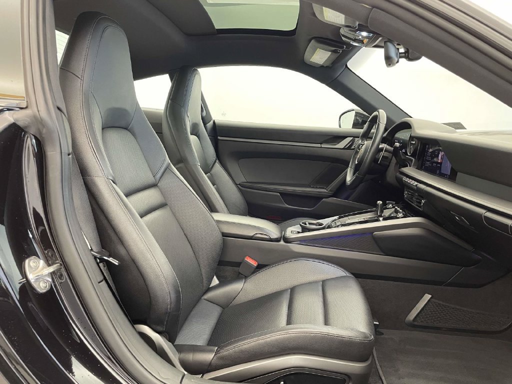 Used 2021 Porsche 911 Carrera RWD image 20