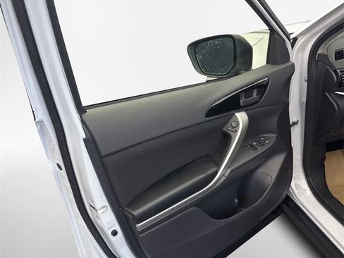 New 2026 Mitsubishi Eclipse Cross ES image 17