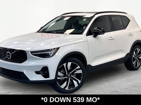 Used 2024 Volvo XC40 B5 Ultimate w/ Protection Package Premier AWD/4WD image 1