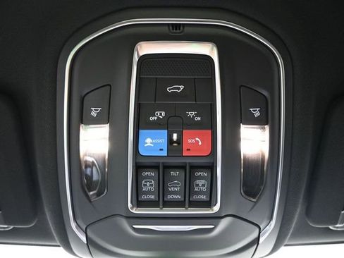 New 2026 Jeep Grand Cherokee L Limited AWD/4WD image 29