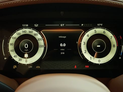 Used 2025 Aston Martin DB12 Coupe RWD image 21