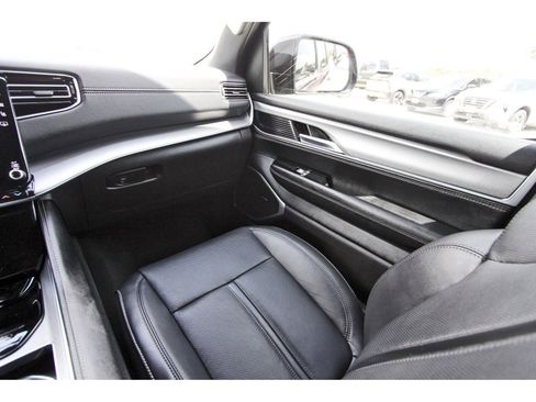 Used 2024 Jeep Wagoneer Series II AWD/4WD image 13