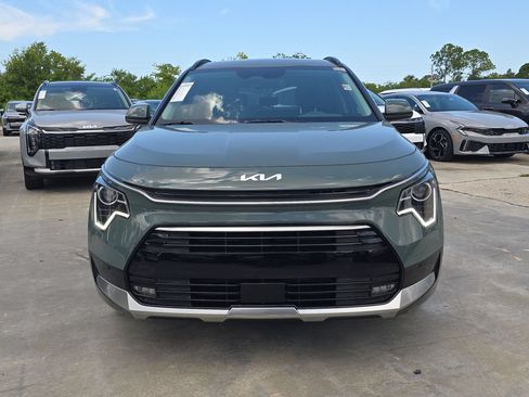 New 2026 Kia Niro FWD image 3