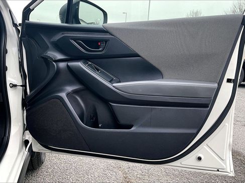 Used 2024 Subaru Crosstrek 2.0i Premium image 22