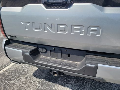 Used 2025 Toyota Tundra Platinum AWD/4WD image 11