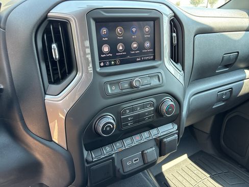Used 2022 Chevrolet Silverado 1500 Custom Trail Boss w/ Safety Confidence Package AWD/4WD image 21