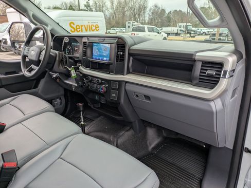 New 2026 Ford F550 2WD Regular Cab Super Duty image 29