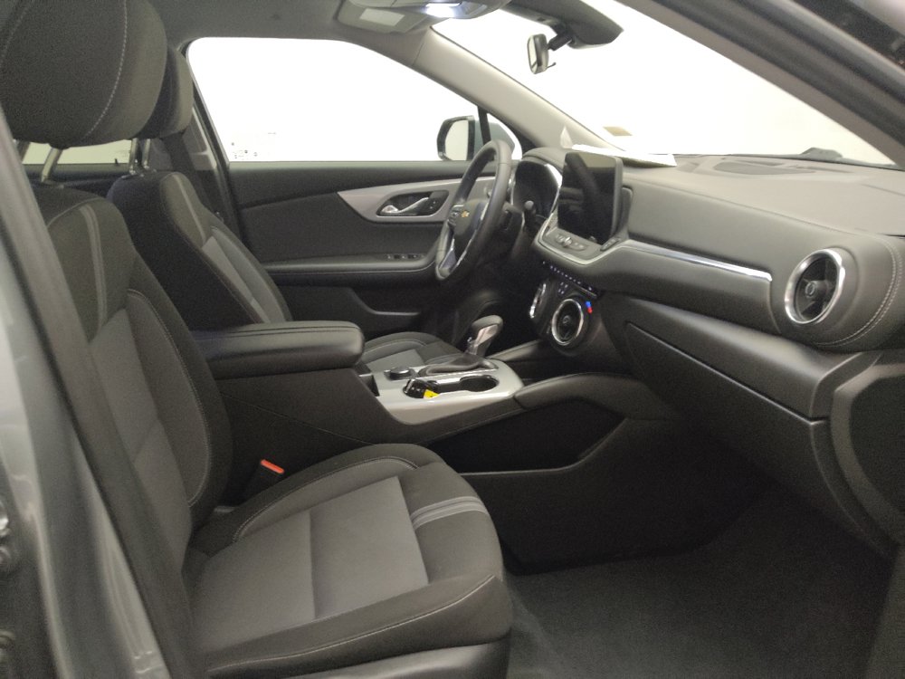 Used 2025 Chevrolet Blazer LT AWD/4WD image 21