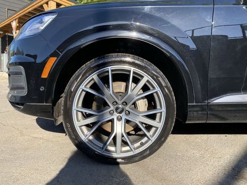 Used 2019 Audi Q7 3.0T Prestige w/ Prestige Package AWD/4WD image 11