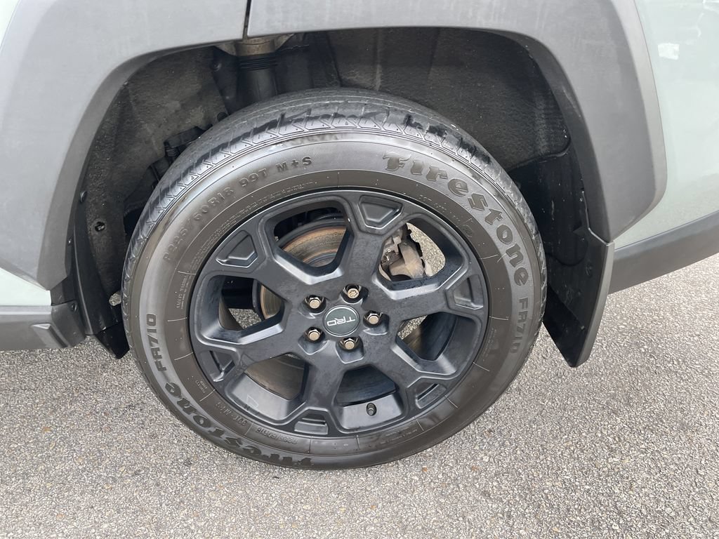 Certified 2020 Toyota RAV4 TRD Off-Road w/ TRD Off-Road Weather Package AWD/4WD image 10