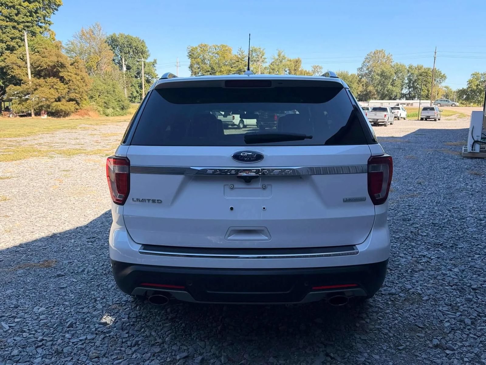 Used 2018 Ford Explorer Limited w/ Equipment Group 301A FWD image 6