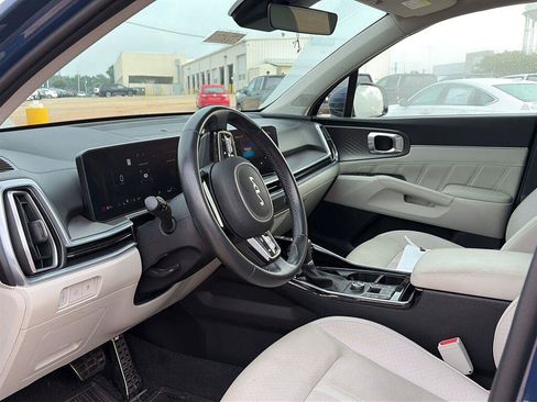 Used 2024 Kia Sorento SX FWD image 5
