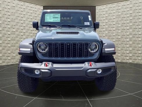 New 2026 Jeep Wrangler Unlimited Rubicon w/ Xtreme 35 Tire Package AWD/4WD image 3