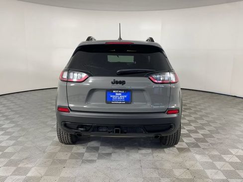 Certified 2022 Jeep Cherokee Latitude w/ Sun & Sound Group AWD/4WD image 23