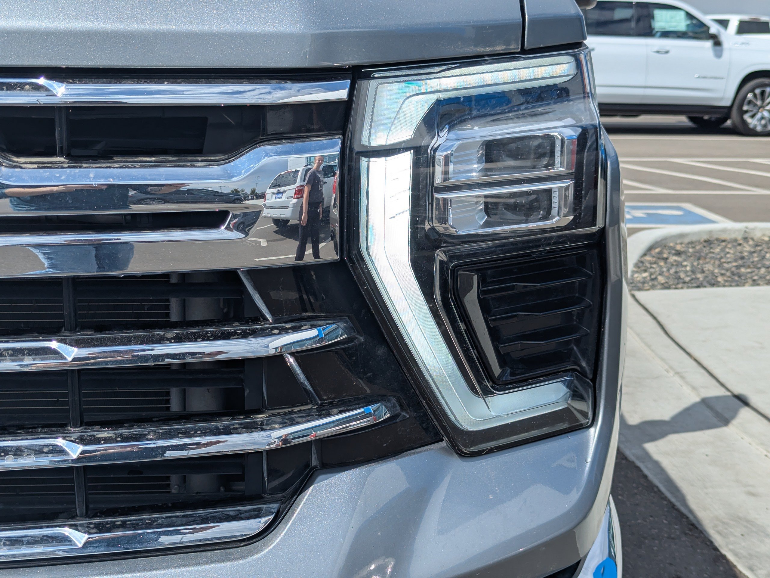 Used 2024 Chevrolet Silverado 3500 LTZ w/ LTZ Convenience Package AWD/4WD image 41