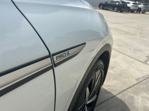 Used 2023 Volkswagen ID.4 Pro S RWD image 32