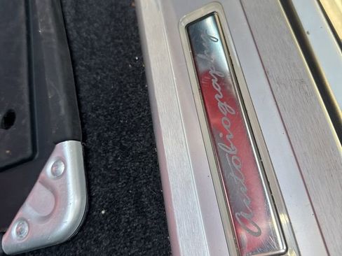 Used 2019 Land Rover Range Rover Autobiography image 16