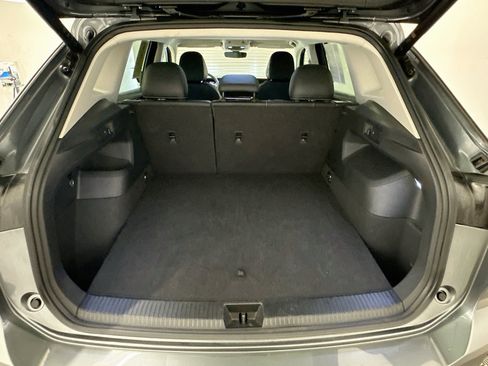 Used 2026 Volkswagen Tiguan SE AWD/4WD image 29