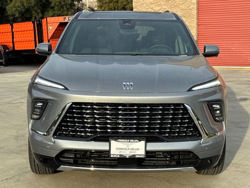 New 2026 Buick Enclave Avenir w/ Super Cruise Package image 5