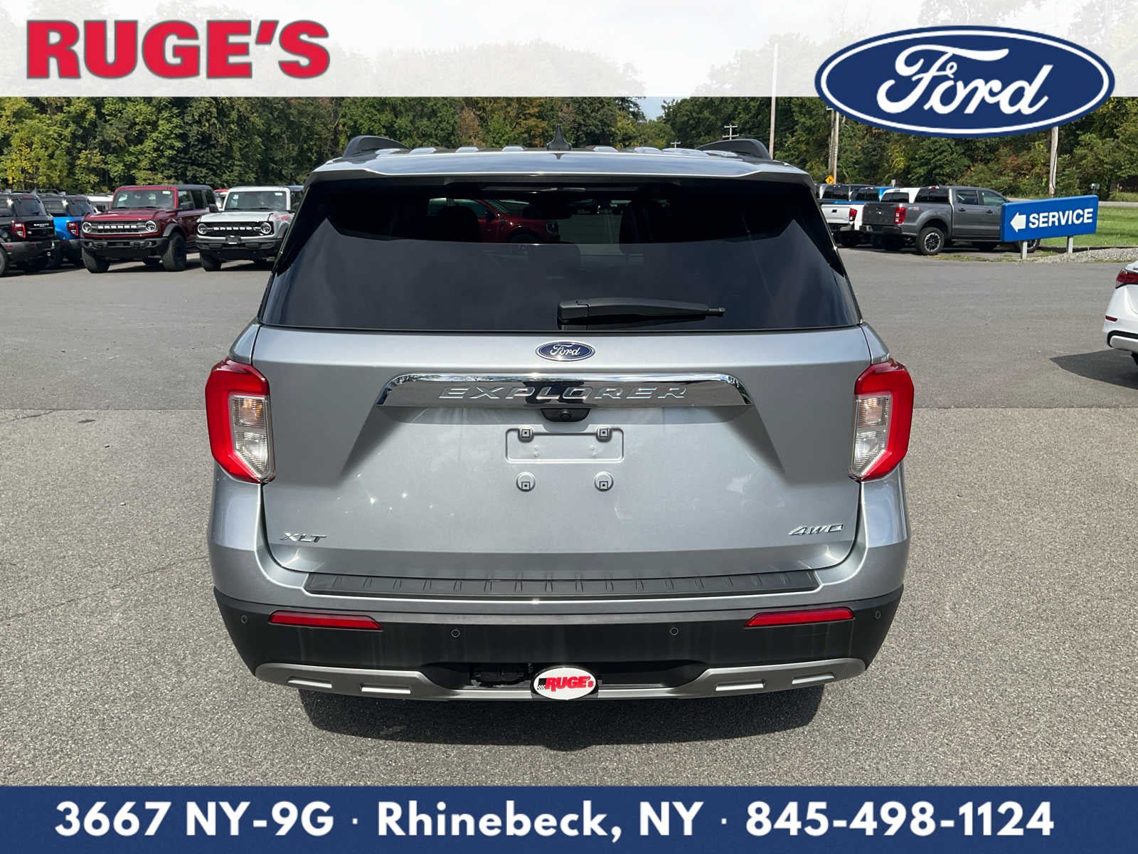 Certified 2024 Ford Explorer XLT w/ Equipment Group 202A AWD/4WD image 4