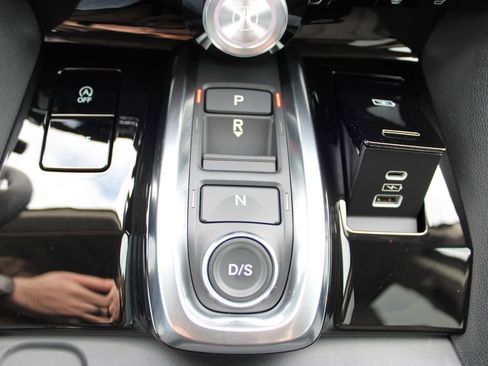 New 2026 Acura MDX SH-AWD image 32